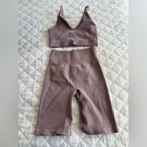 Everlane Lavender Ribbed Knit athletic set xs/small